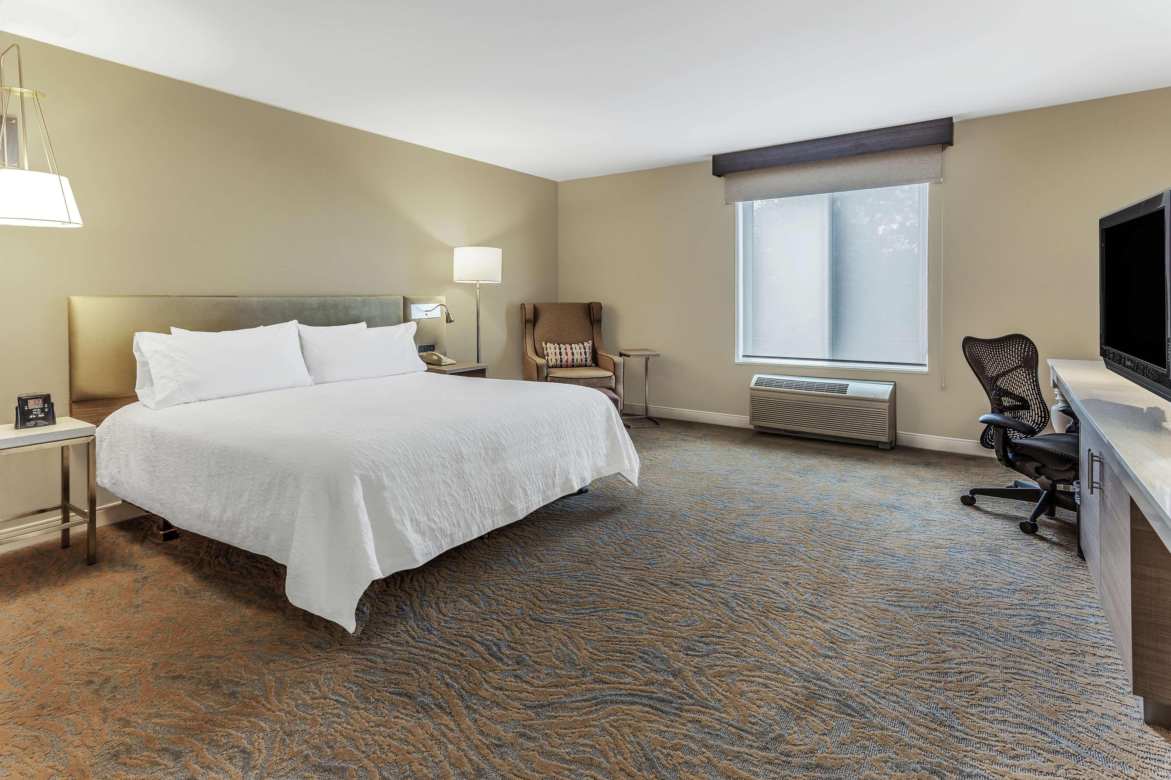 Hilton Garden Inn Saint Charles Kültér fotó