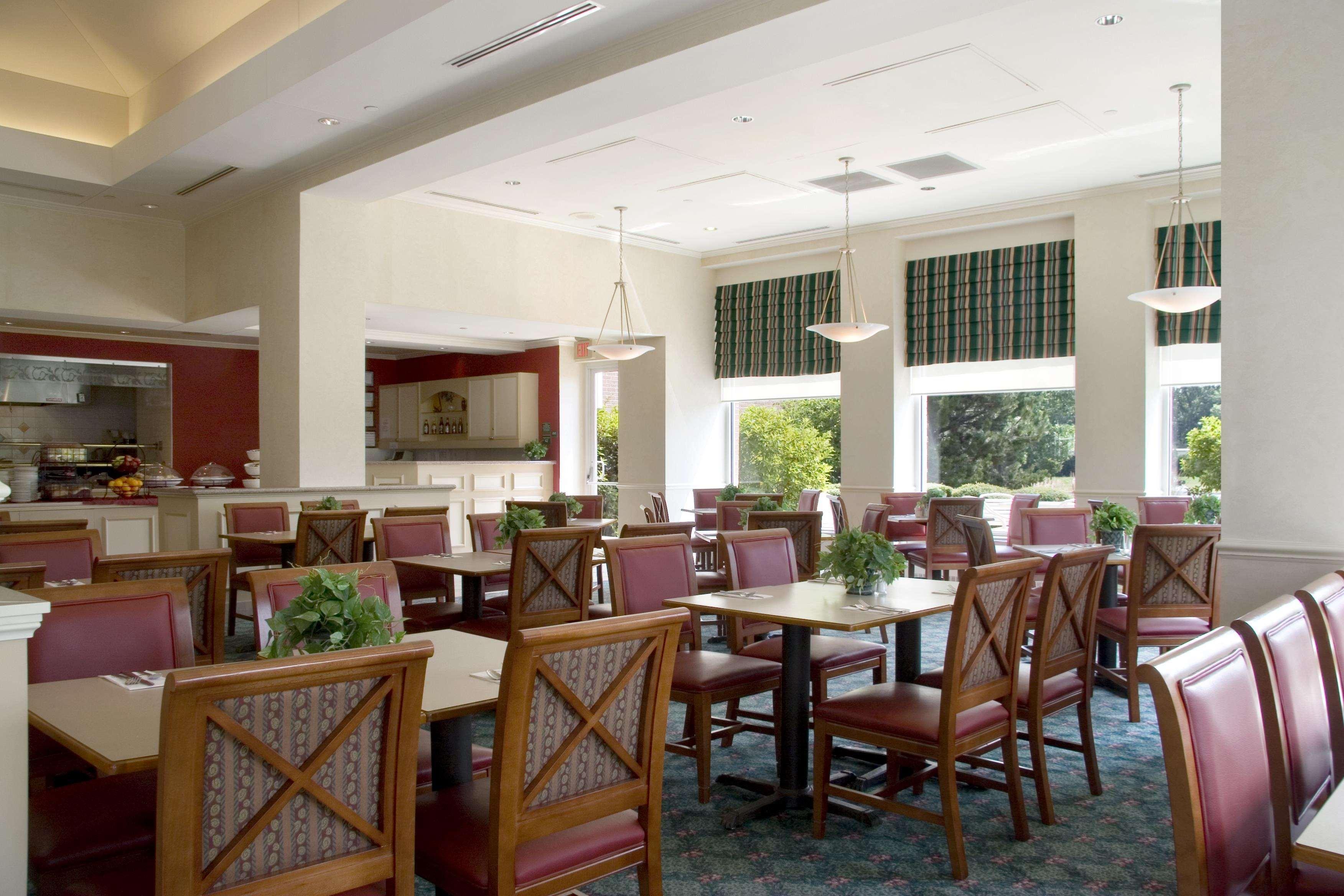Hilton Garden Inn Saint Charles Kültér fotó